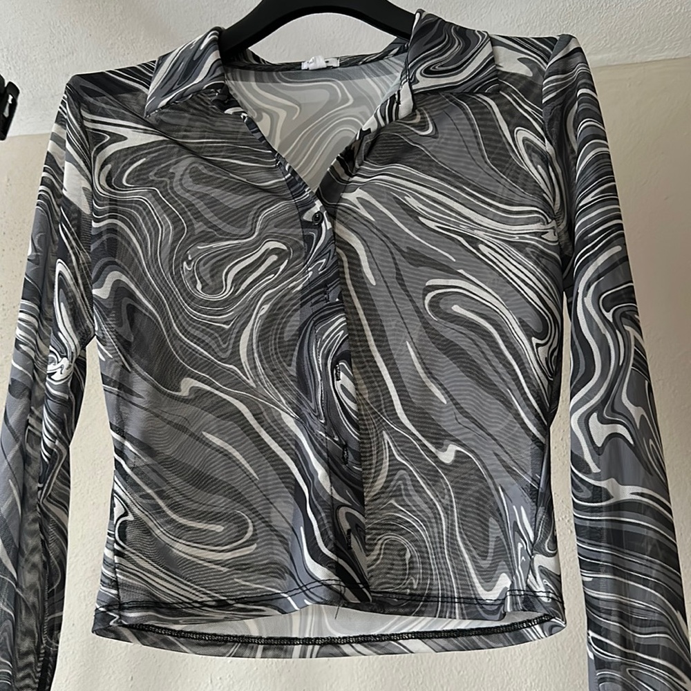 MARBLED SHEER TOP